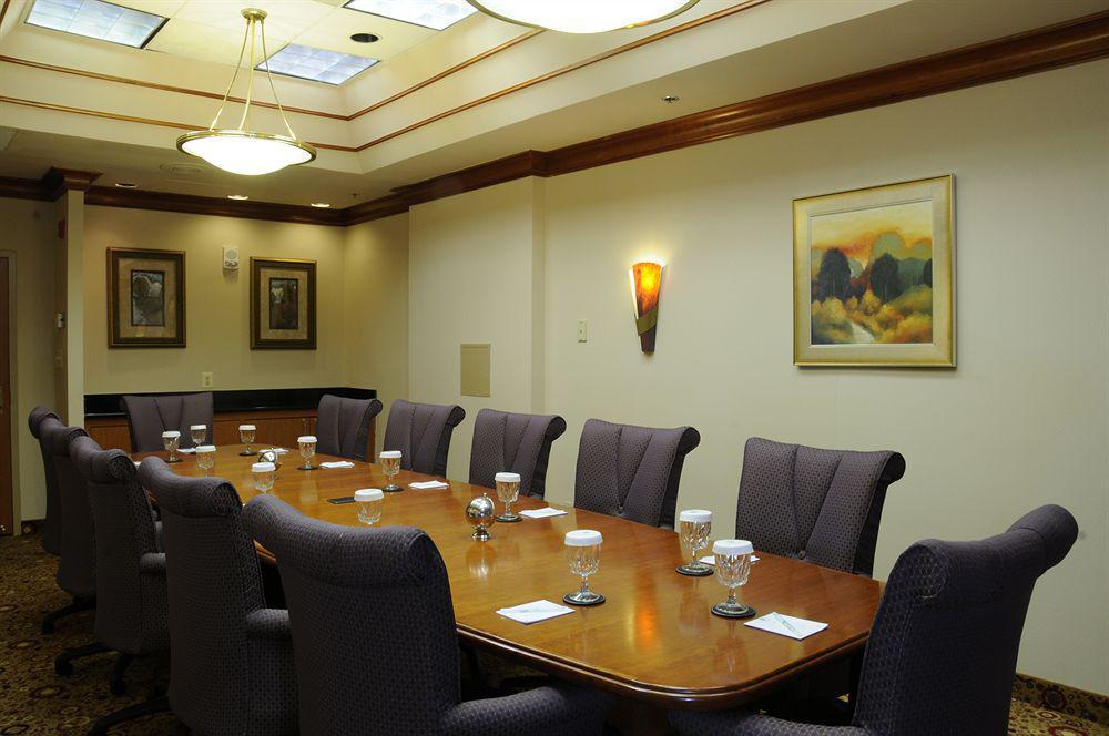 Embassy Suites Tysons Corner Dış mekan fotoğraf