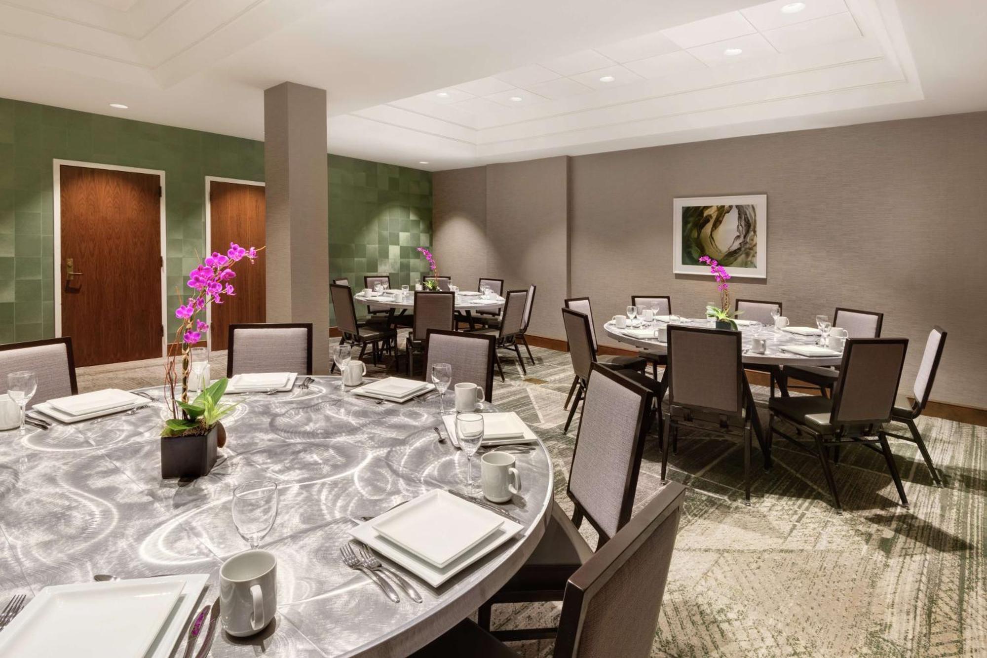 Embassy Suites Tysons Corner Dış mekan fotoğraf