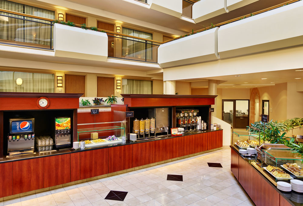Embassy Suites Tysons Corner Dış mekan fotoğraf