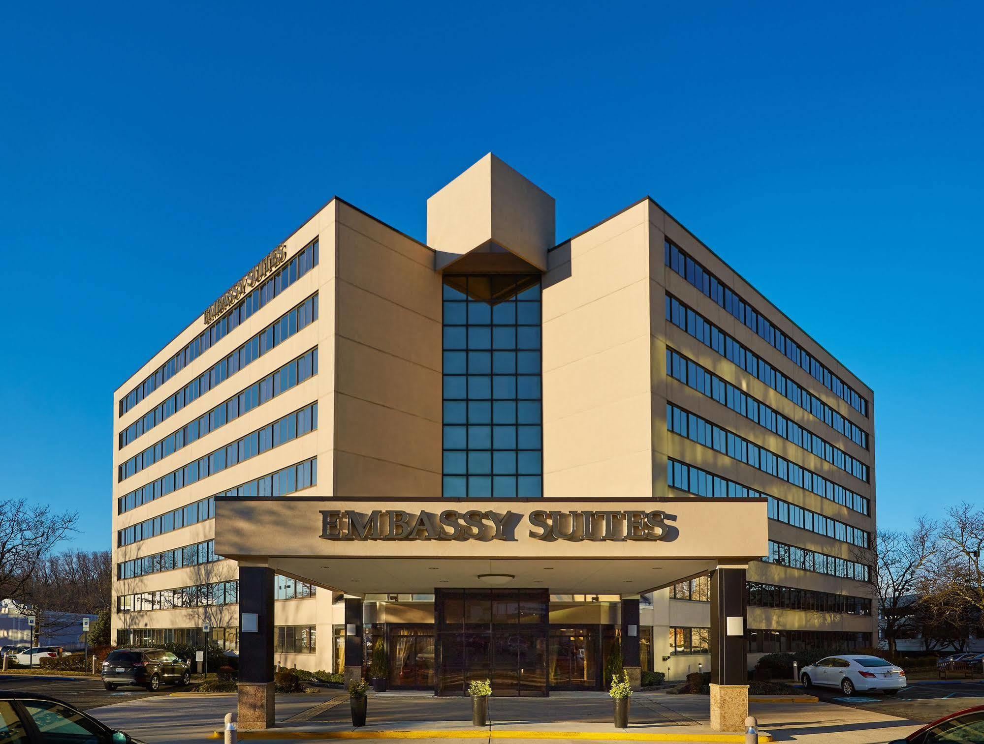 Embassy Suites Tysons Corner Dış mekan fotoğraf