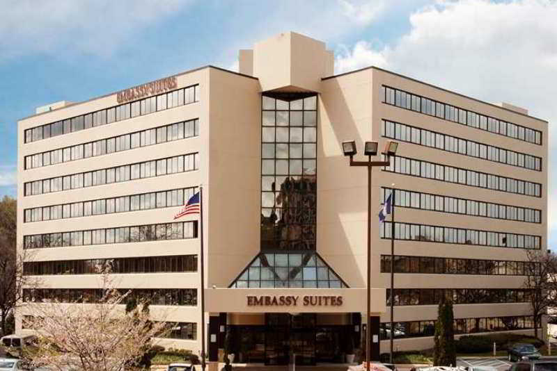 Embassy Suites Tysons Corner Dış mekan fotoğraf