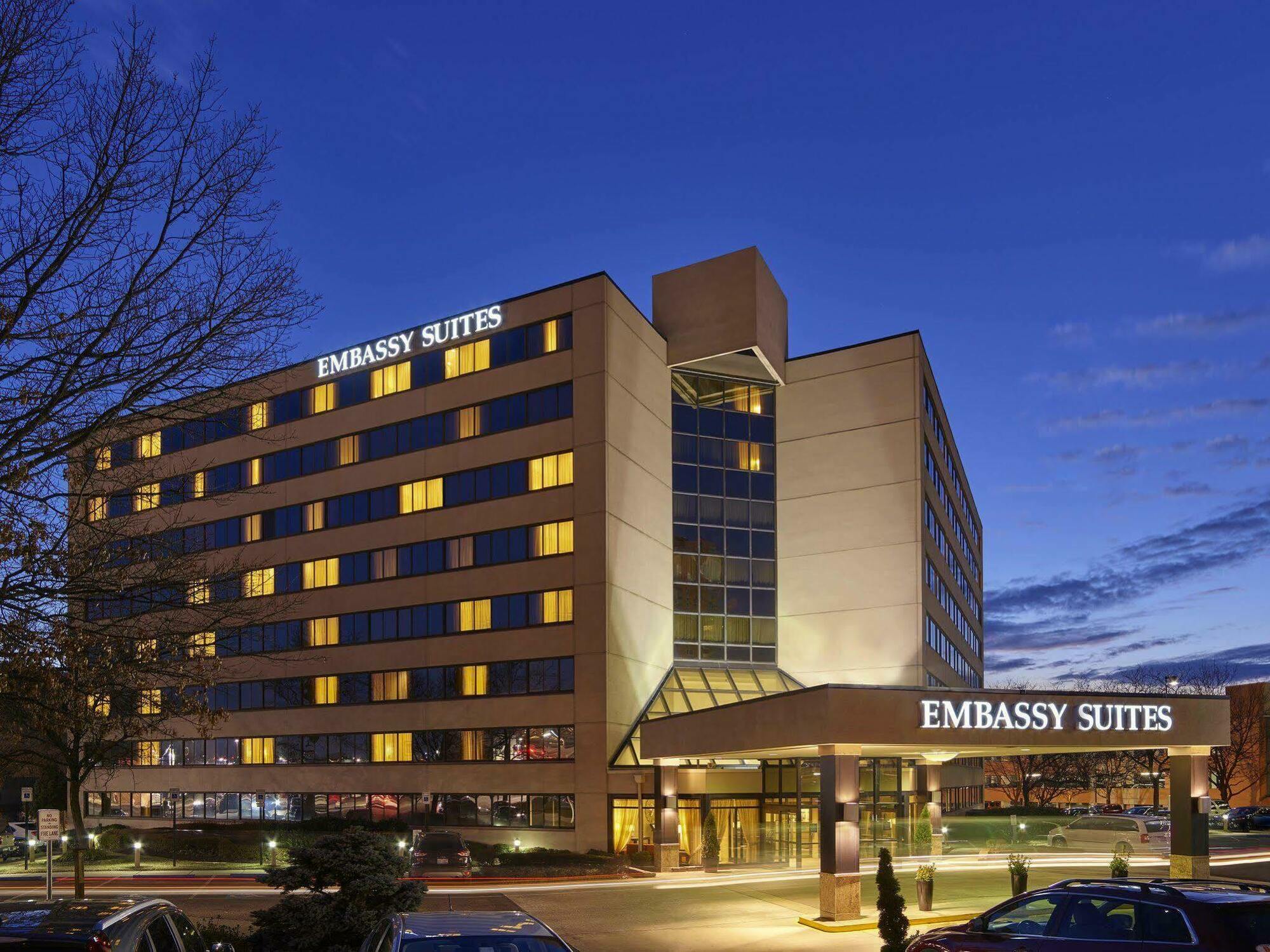Embassy Suites Tysons Corner Dış mekan fotoğraf